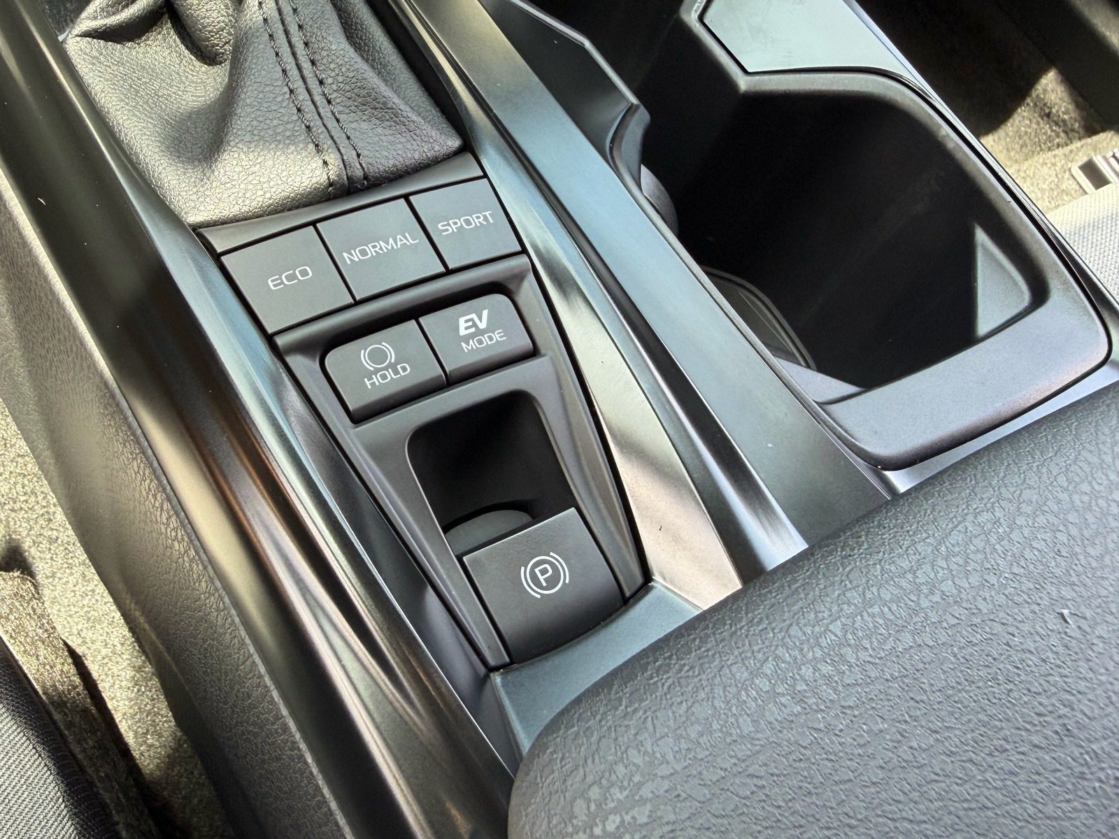 Used 2026 Toyota Camry LE w/ Convenience Package FWD image 29