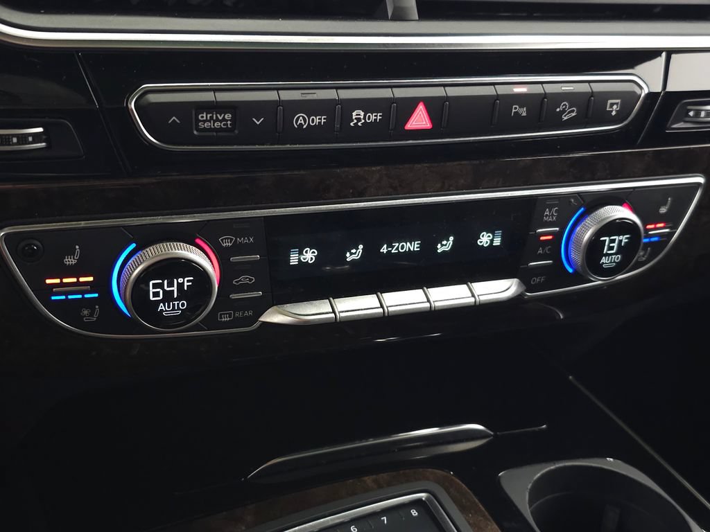 Used 2017 Audi Q7 3.0T Prestige w/ Prestige Package AWD/4WD image 31