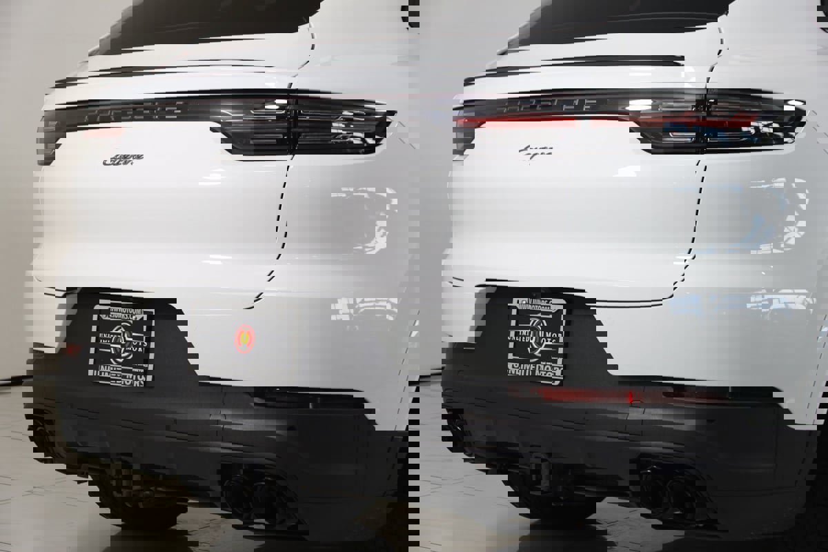 Used 2023 Porsche Cayenne Coupe image 88