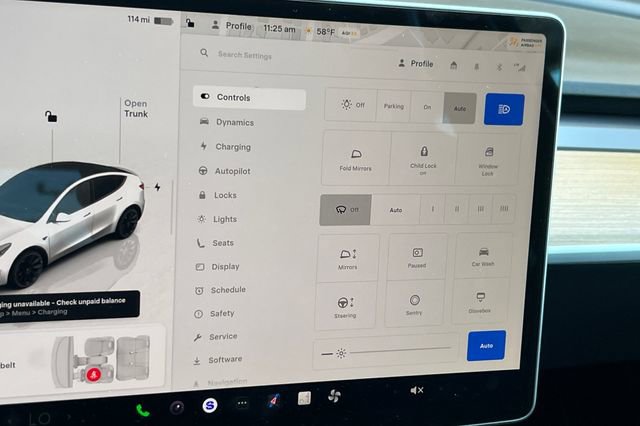 Used 2023 Tesla Model Y Long Range image 36