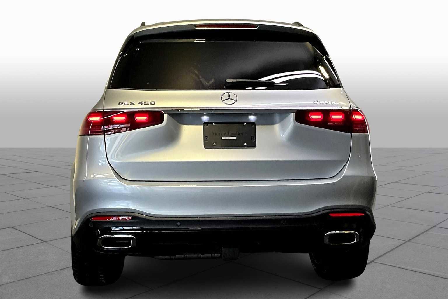 New 2026 Mercedes-Benz GLS 450 4MATIC image 4