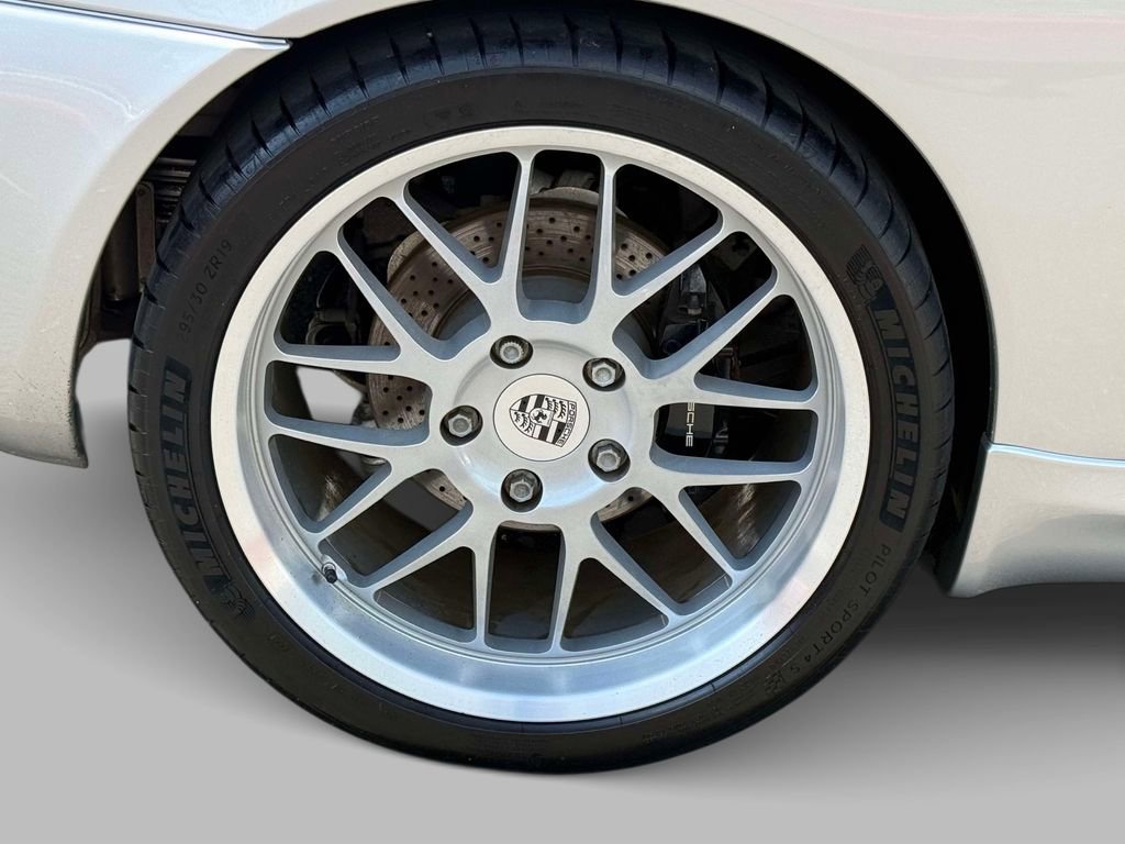 Used 2005 Porsche 911 Carrera RWD image 11