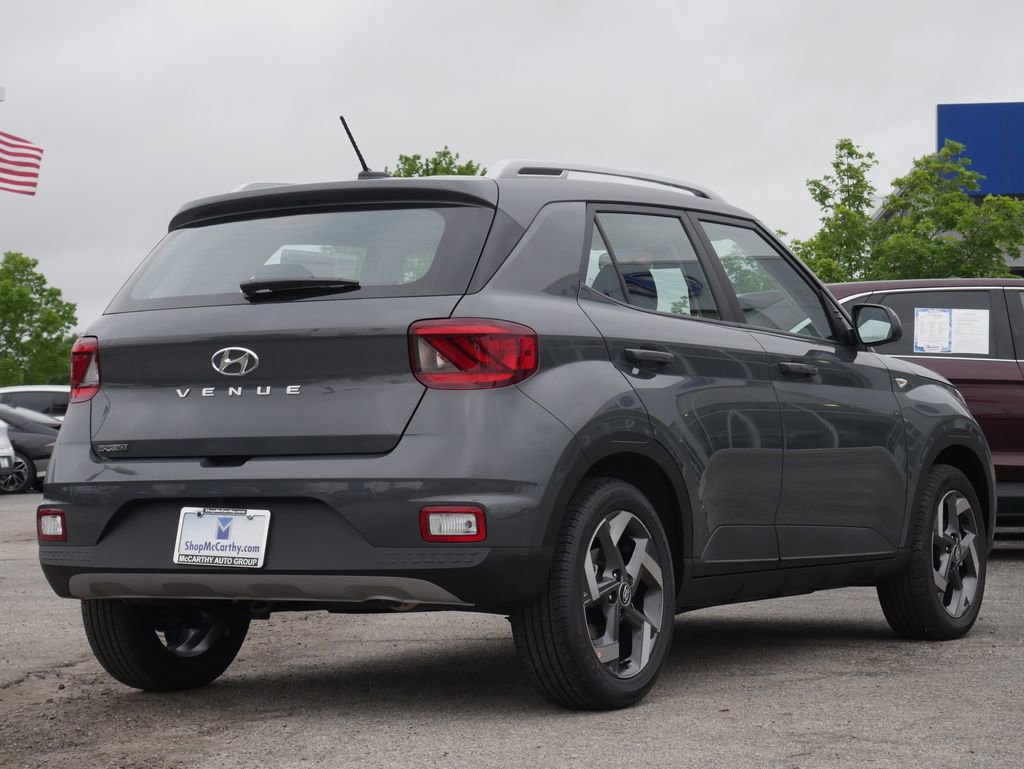 New 2026 Hyundai Venue SEL FWD image 18