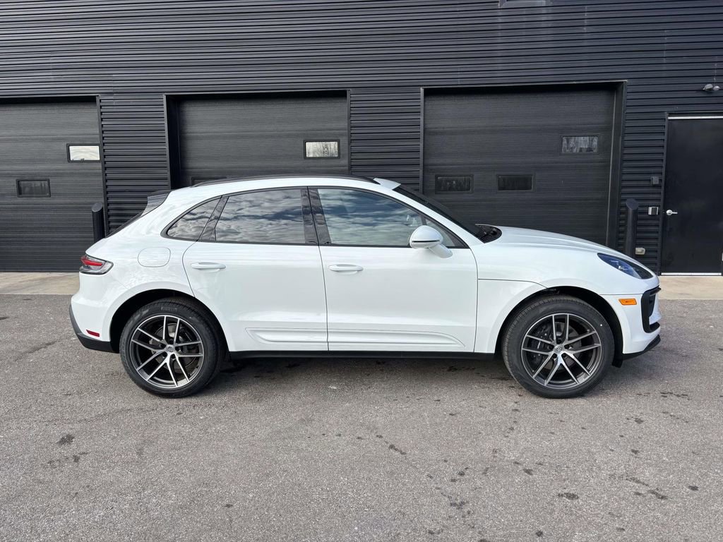 New 2026 Porsche Macan image 11