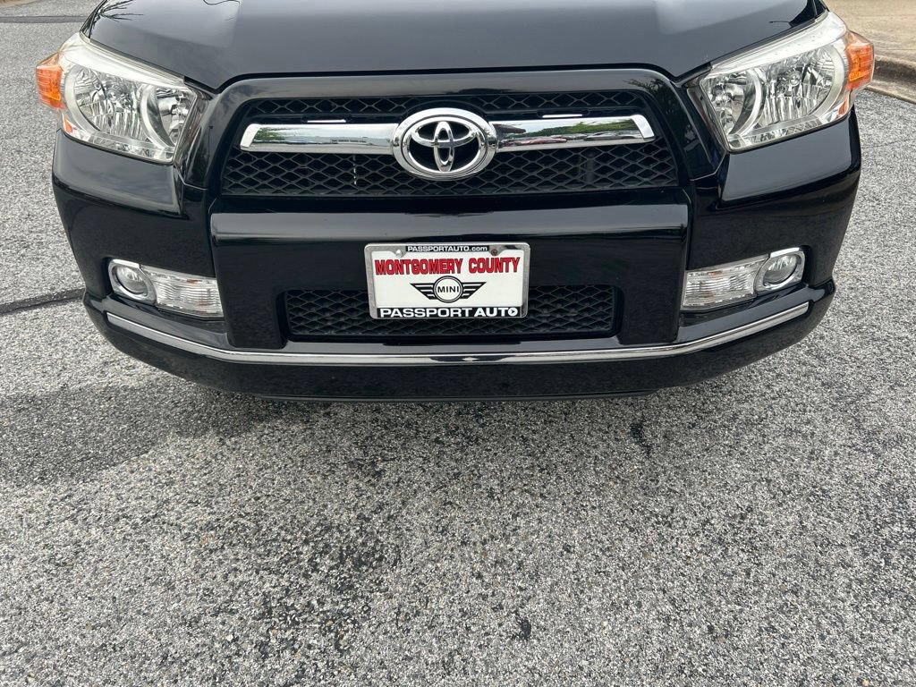 Used 2011 Toyota 4Runner SR5 AWD/4WD image 14