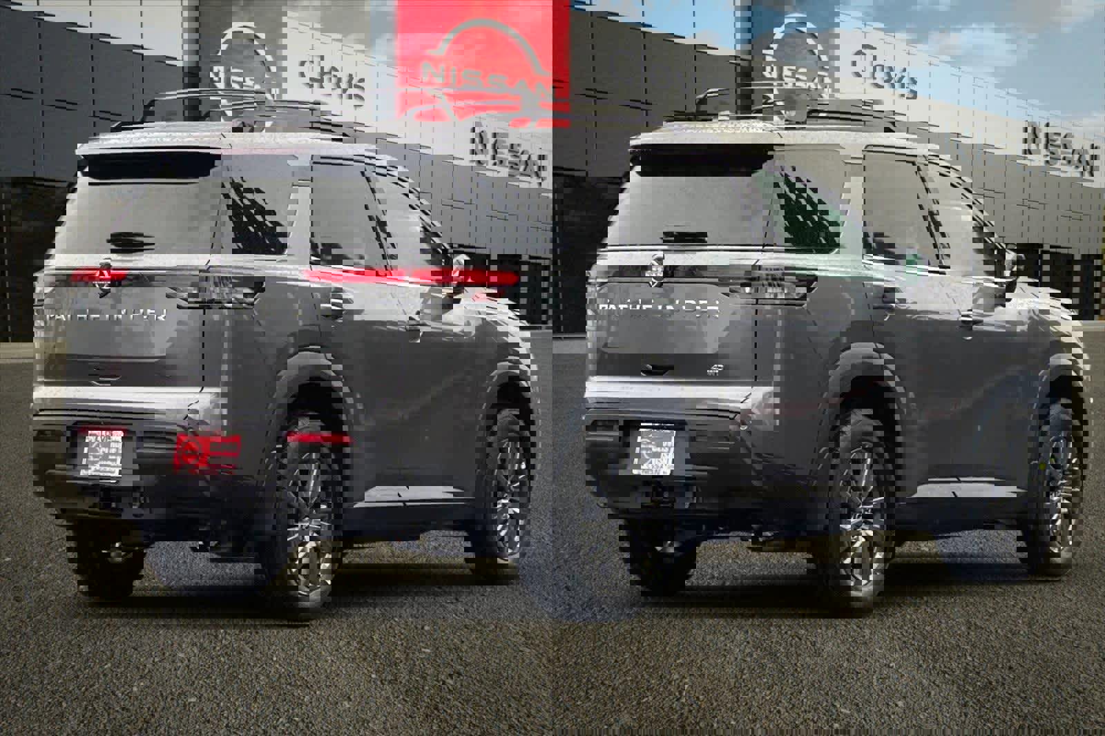 New 2025 Nissan Pathfinder SV image 3