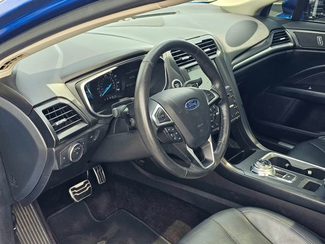 Used 2017 Ford Fusion Titanium FWD image 14