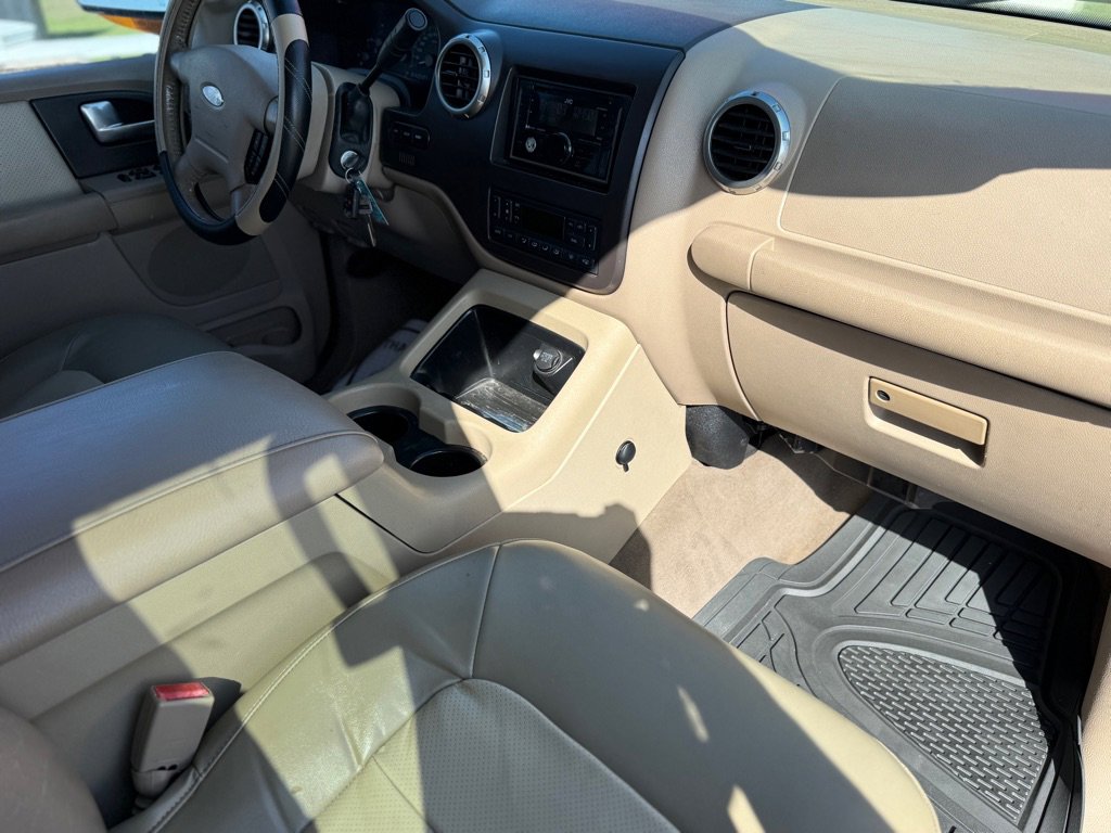 Used 2004 Ford Expedition Eddie Bauer RWD image 13