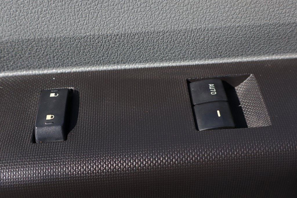 Used 2012 Ford F550 2WD Regular Cab Super Duty w/ PWR Equipment Group image 19