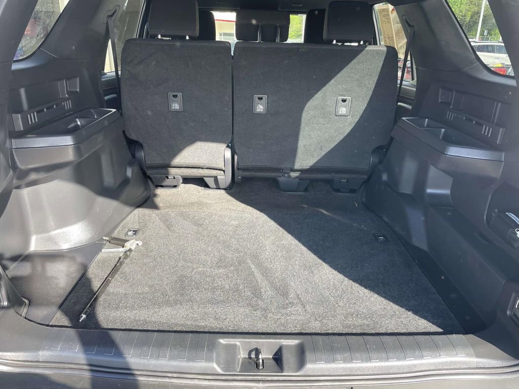 Used 2025 Toyota 4Runner SR5 image 47