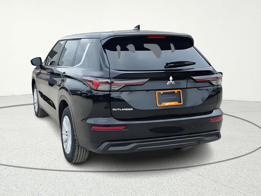 New 2026 Mitsubishi Outlander ES image 5