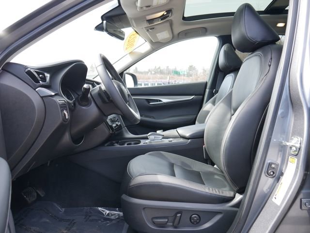 Used 2023 INFINITI QX50 Luxe image 12