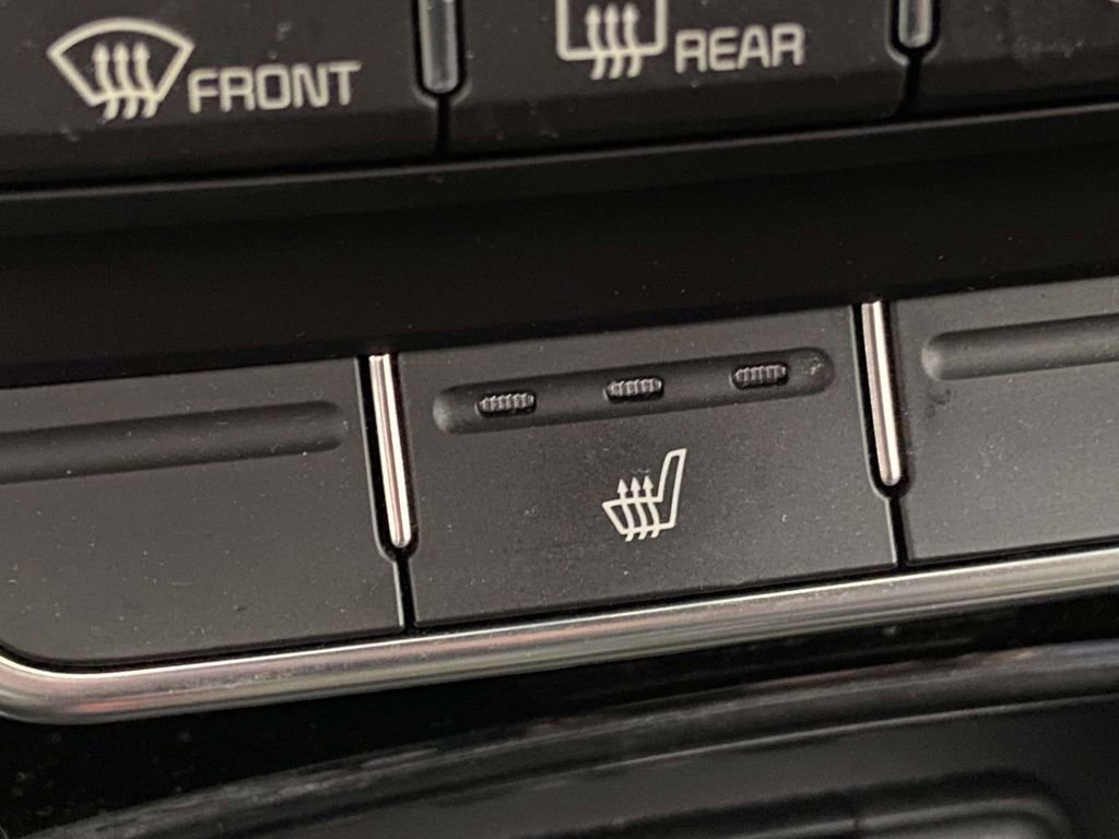 Used 2020 Kia Sorento SX image 24