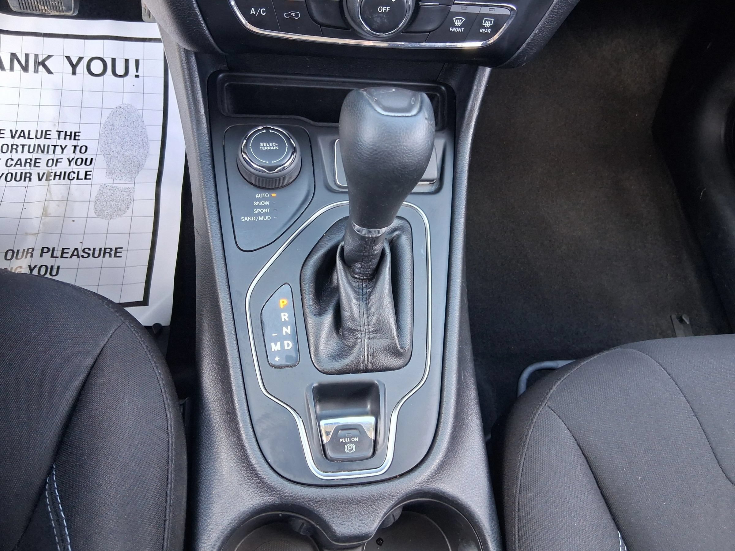 Used 2019 Jeep Cherokee Latitude w/ Popular Appearance Group AWD/4WD image 44