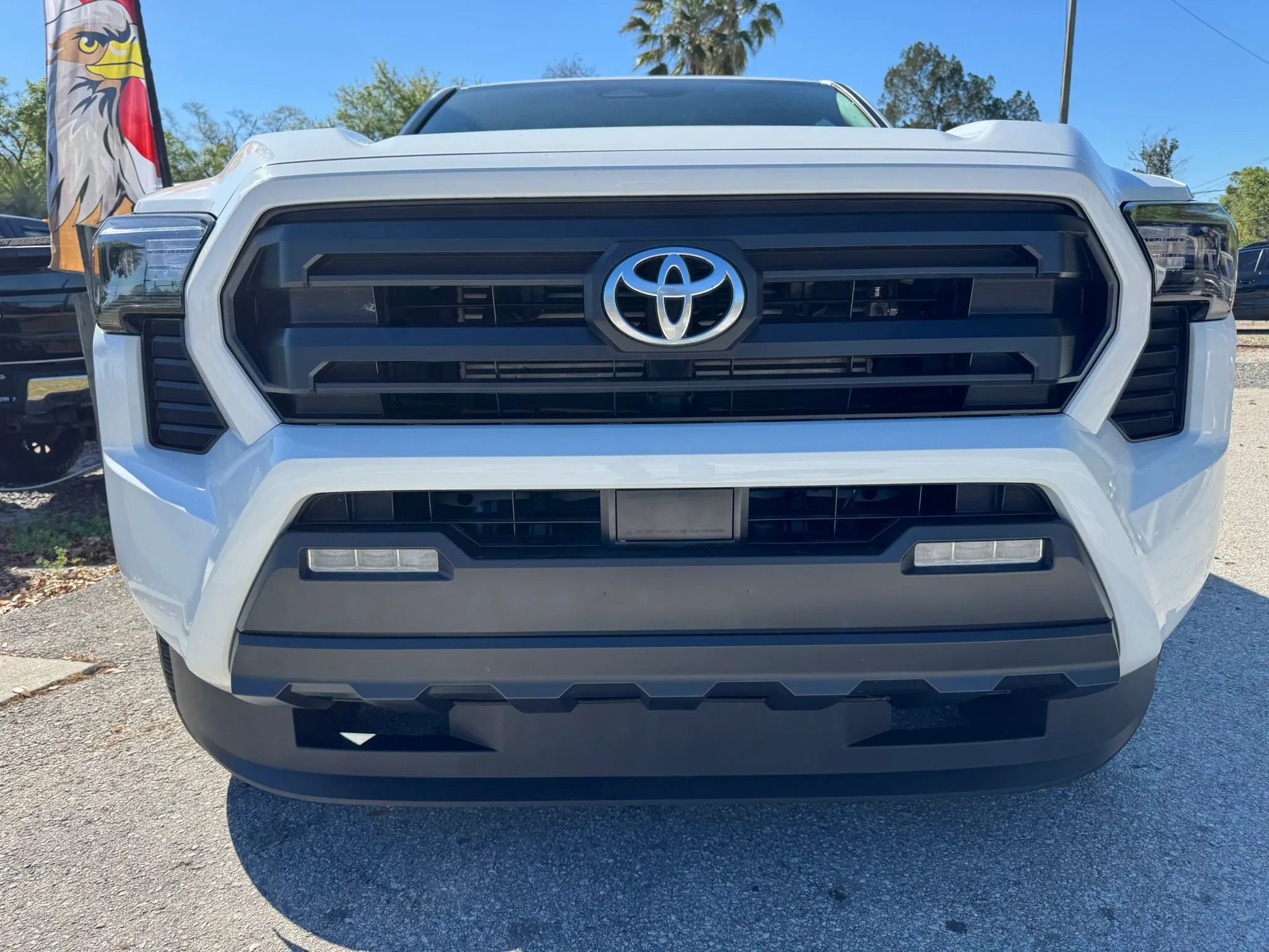 Used 2025 Toyota Tacoma SR5 image 2