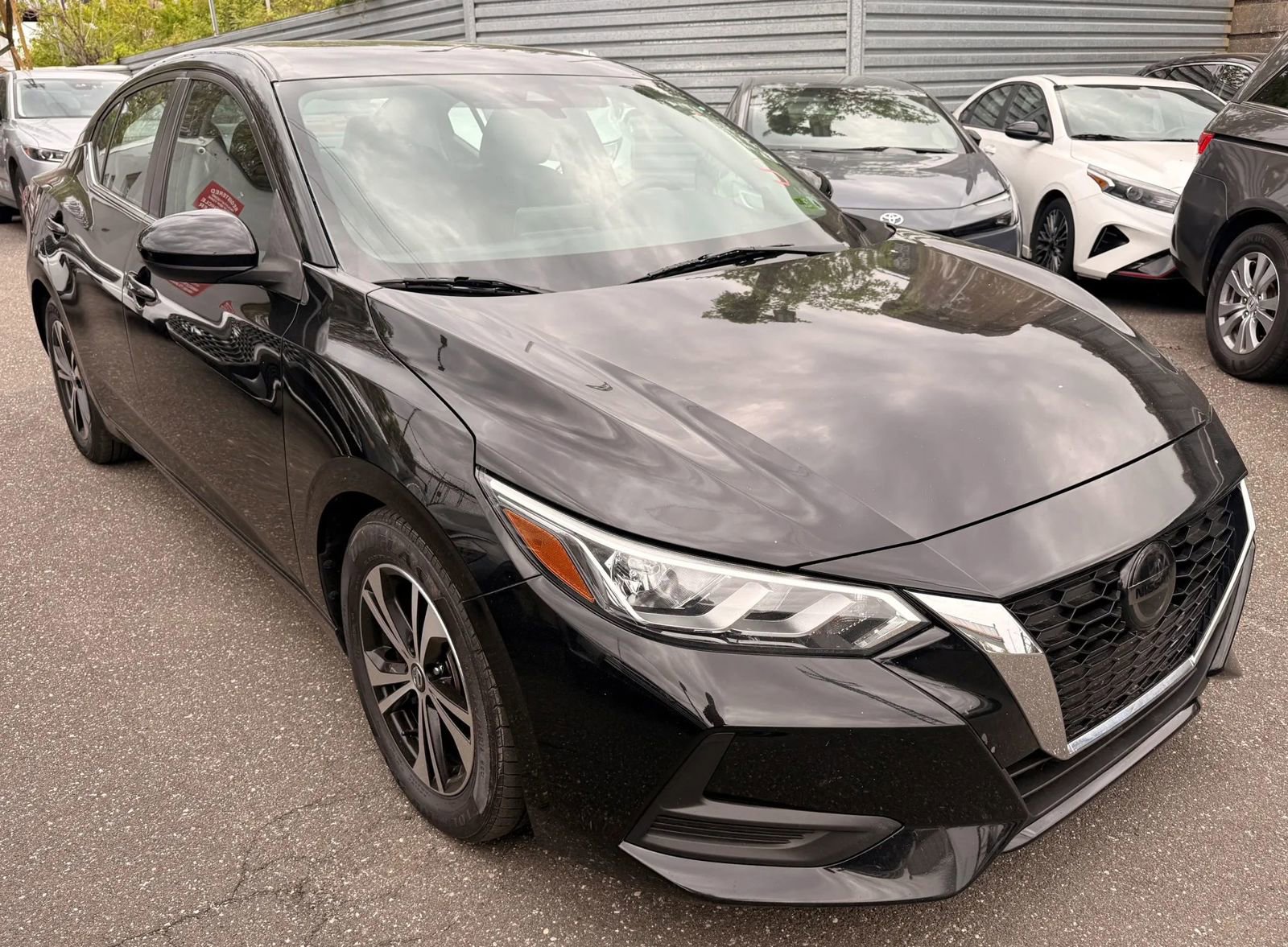 Used 2021 Nissan Sentra SV FWD image 3