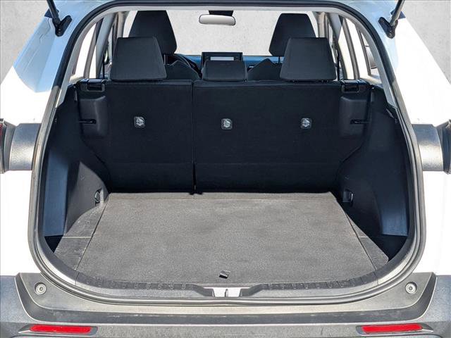 Used 2021 Toyota RAV4 XLE FWD image 6