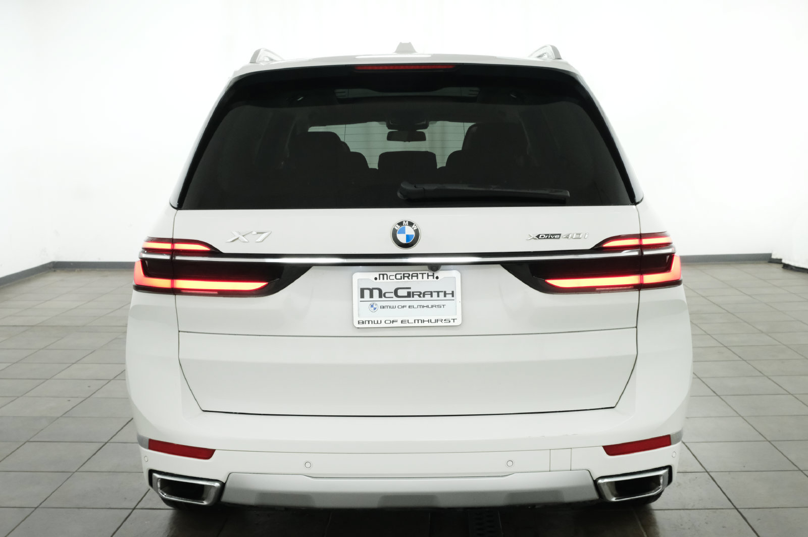 Used 2024 BMW X7 xDrive40i w/ Executive Package AWD/4WD image 5