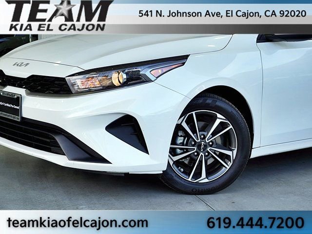 Certified 2024 Kia Forte LXS image 3