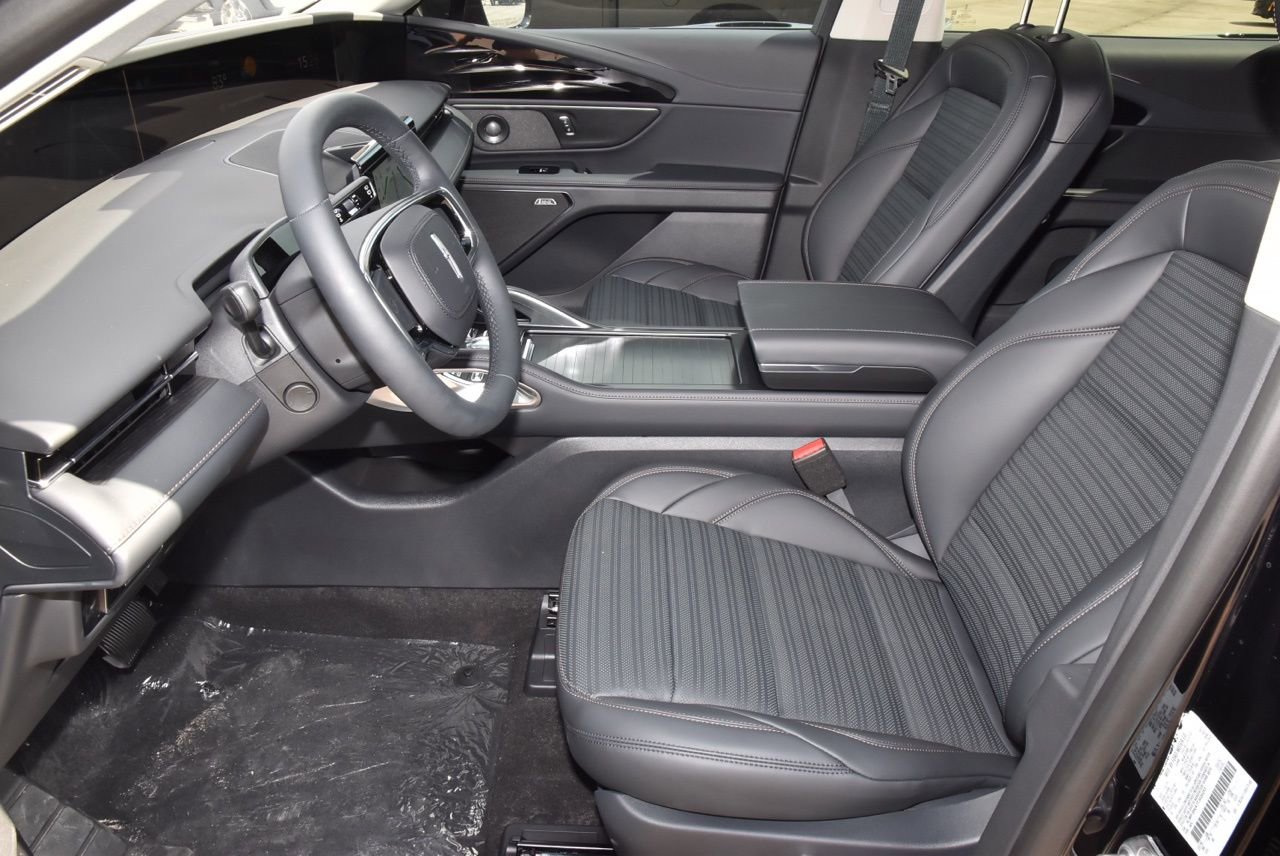 New 2026 Lincoln Nautilus Reserve AWD/4WD image 20