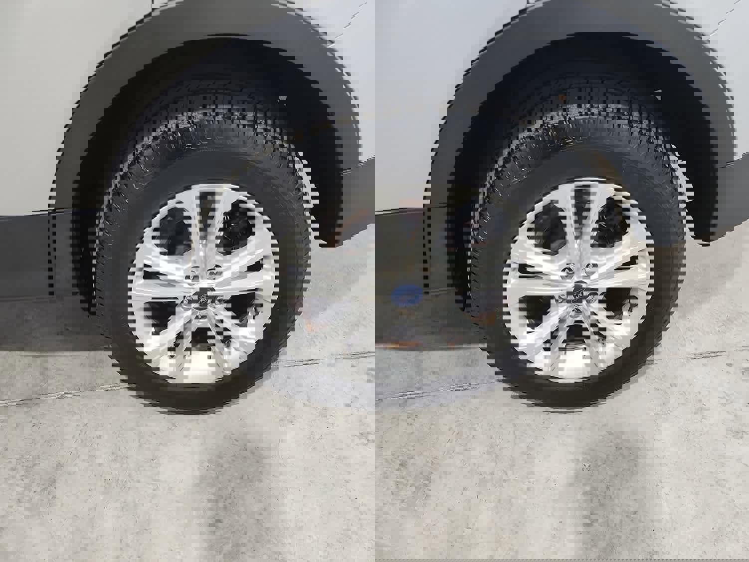 Used 2019 Ford Escape SE image 13