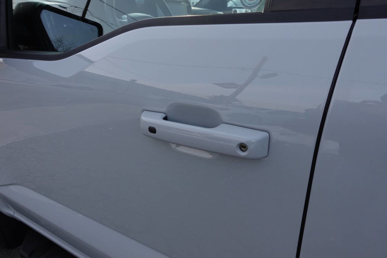 Used 2024 Ford F150 XLT w/ Equipment Group 302A MID image 10