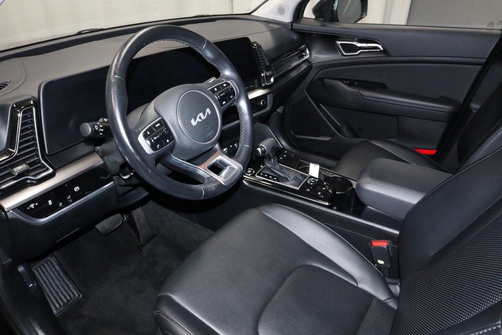 Used 2023 Kia Sportage EX image 24