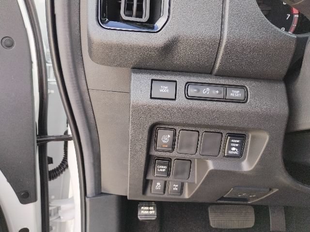 New 2026 Nissan Frontier PRO-4X w/ Pro-4x Convenience Package AWD/4WD image 18