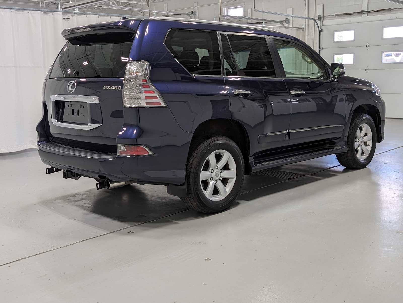 Used 2017 Lexus GX 460 image 6