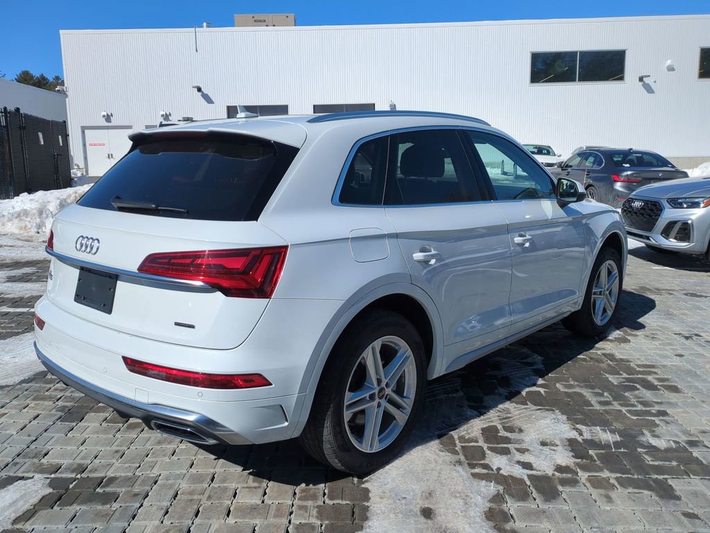 Used 2024 Audi Q5 e Premium Plus image 3