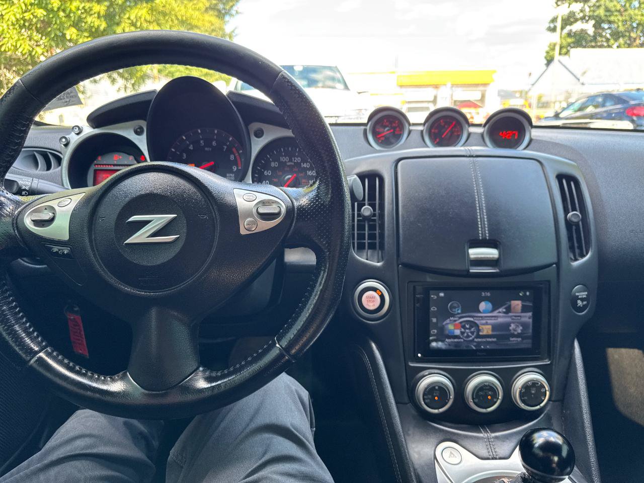 Used 2014 Nissan 370Z Coupe w/ Sport Package RWD image 16