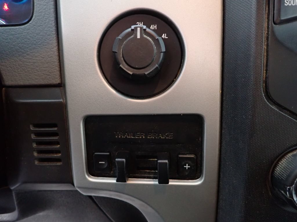 Used 2013 Ford F150 XLT w/ Mid Equipment Group AWD/4WD image 4
