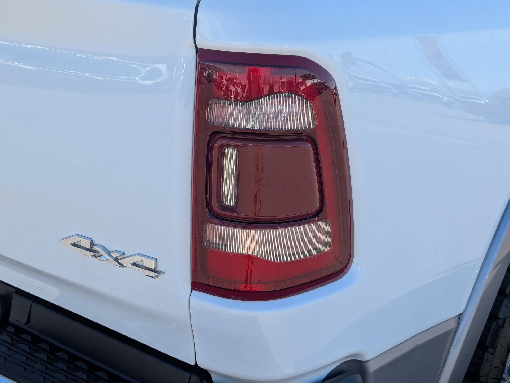 Used 2020 RAM 1500 Laramie image 11