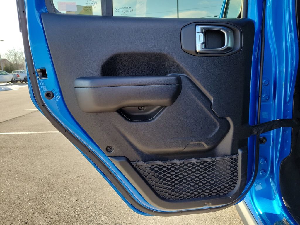 Used 2021 Jeep Wrangler Unlimited Rubicon w/ LED Lighting Group image 12