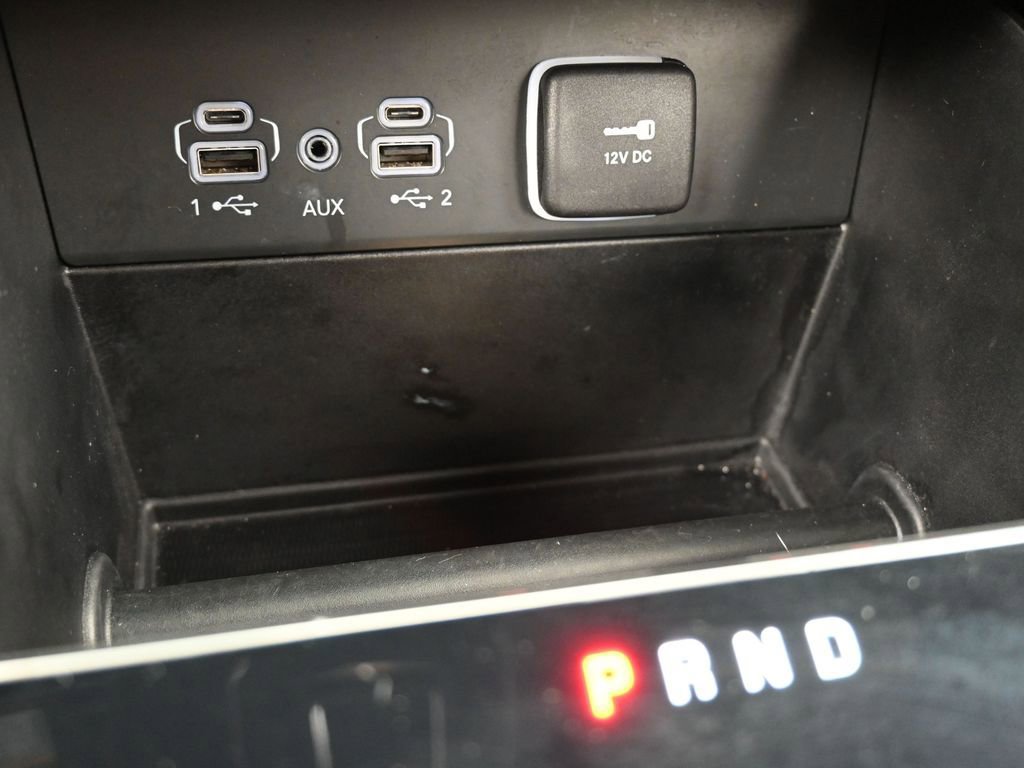 Used 2024 Jeep Grand Cherokee L Limited image 19