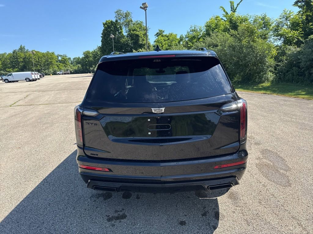 Used 2024 Cadillac XT6 Sport w/ LPO, ONYX Package AWD/4WD image 4