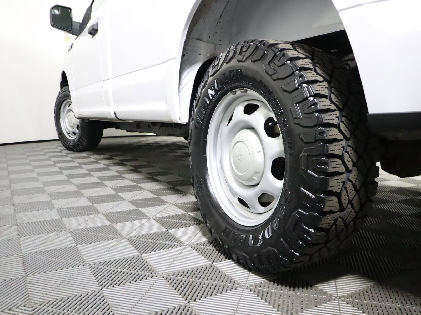 Used 2020 Ford F150 XL image 17