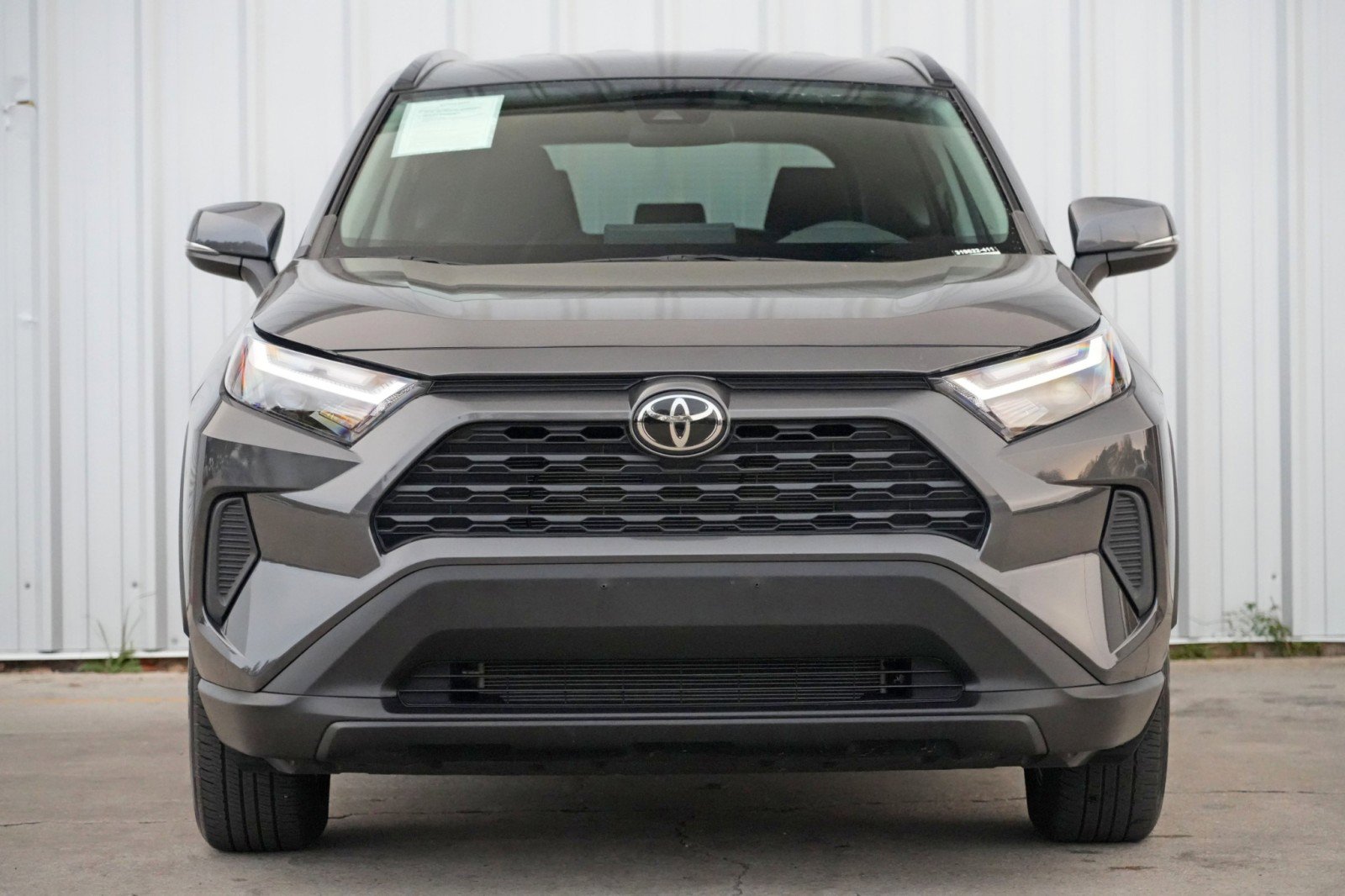 Used 2022 Toyota RAV4 XLE image 6