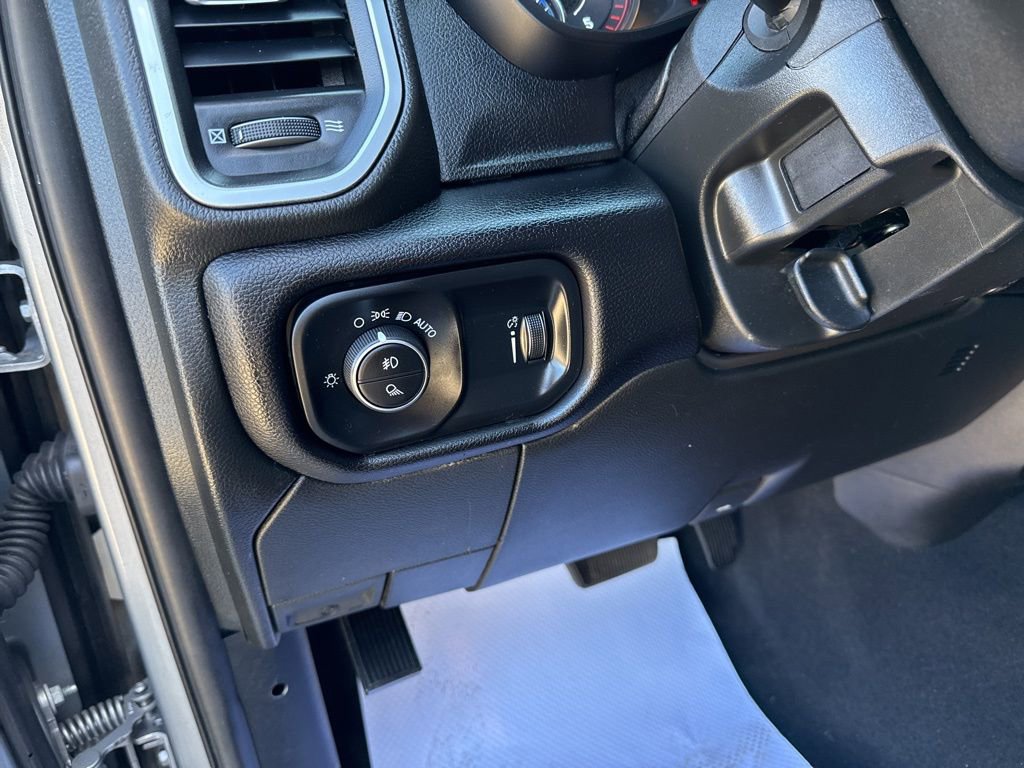 Used 2024 RAM 3500 Big Horn image 26