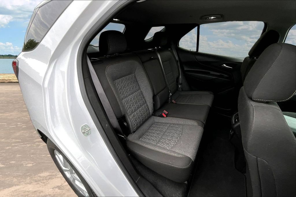 Used 2024 Chevrolet Equinox LT AWD/4WD image 27