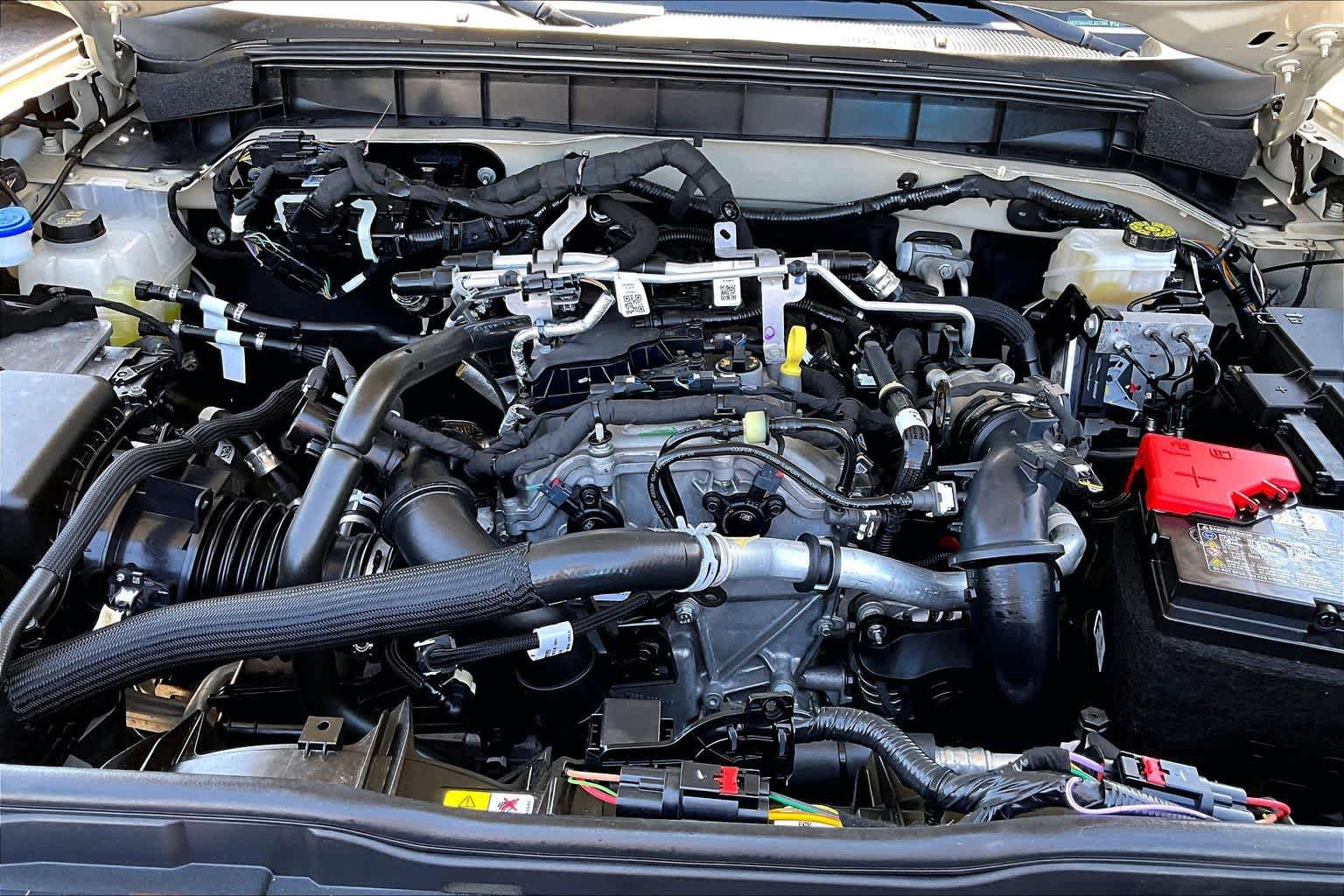 Used 2025 Ford Bronco Badlands AWD/4WD image 32