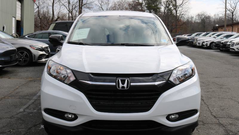 Used 2018 Honda HR-V EX image 2