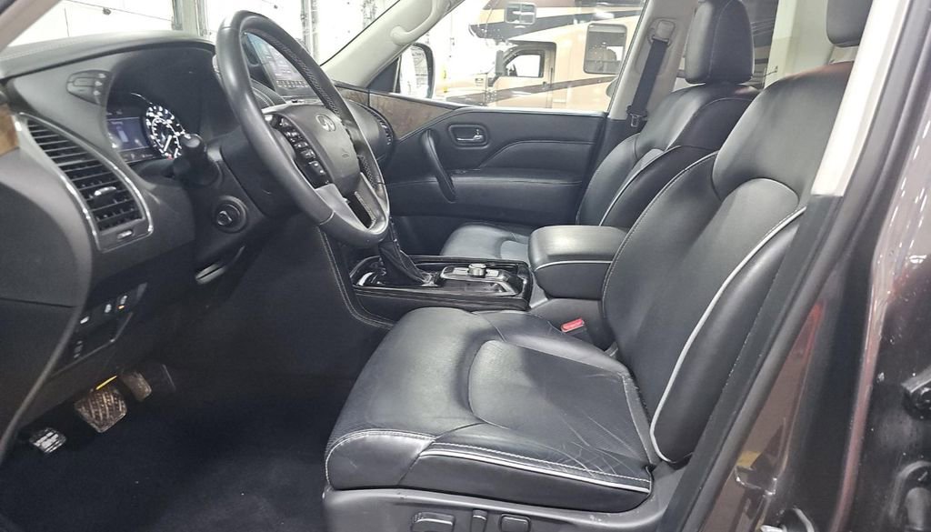 Certified 2024 INFINITI QX80 Premium Select w/ Cargo Package image 6