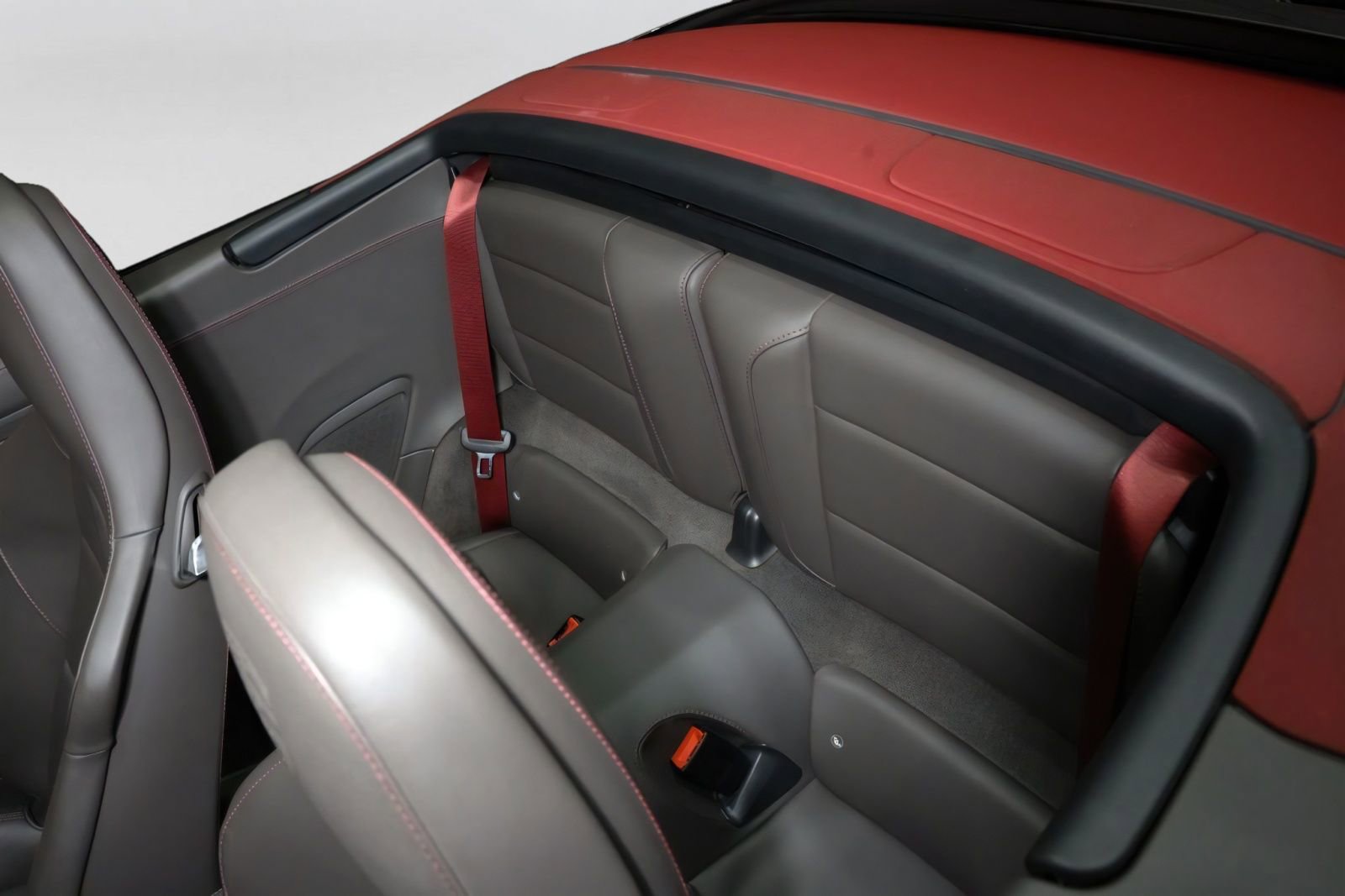 Used 2019 Porsche 911 Turbo image 36