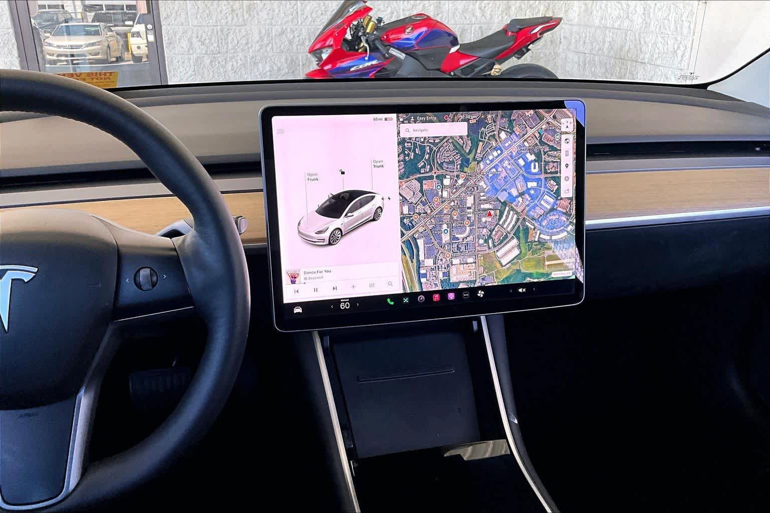 Used 2019 Tesla Model 3 Standard Range RWD image 6