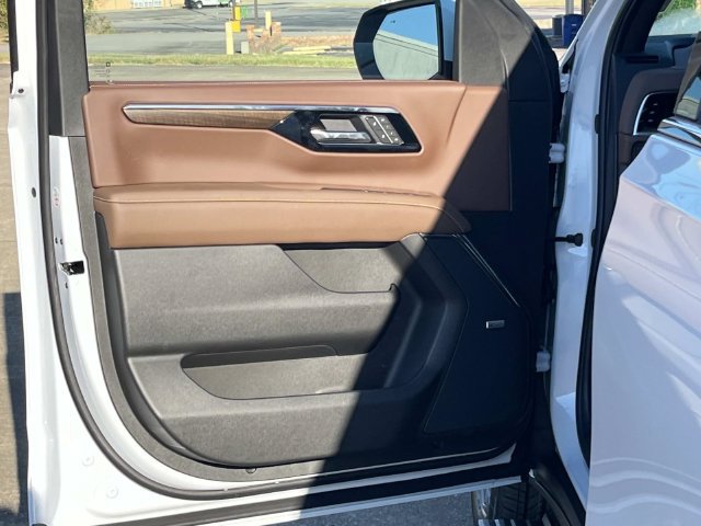 New 2027 Chevrolet Tahoe High Country AWD/4WD image 25