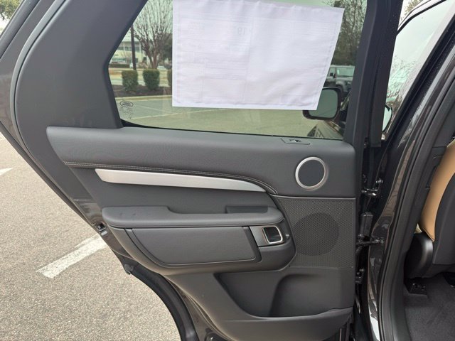 Certified 2026 Land Rover Discovery Limited Edition AWD/4WD image 29