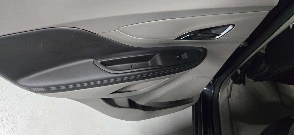 Used 2016 Buick Encore FWD image 23