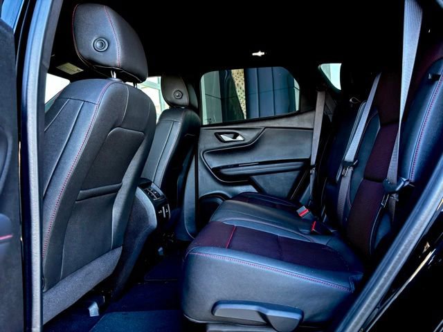 Used 2023 Chevrolet Blazer RS w/ Enhanced Convenience Package FWD image 29