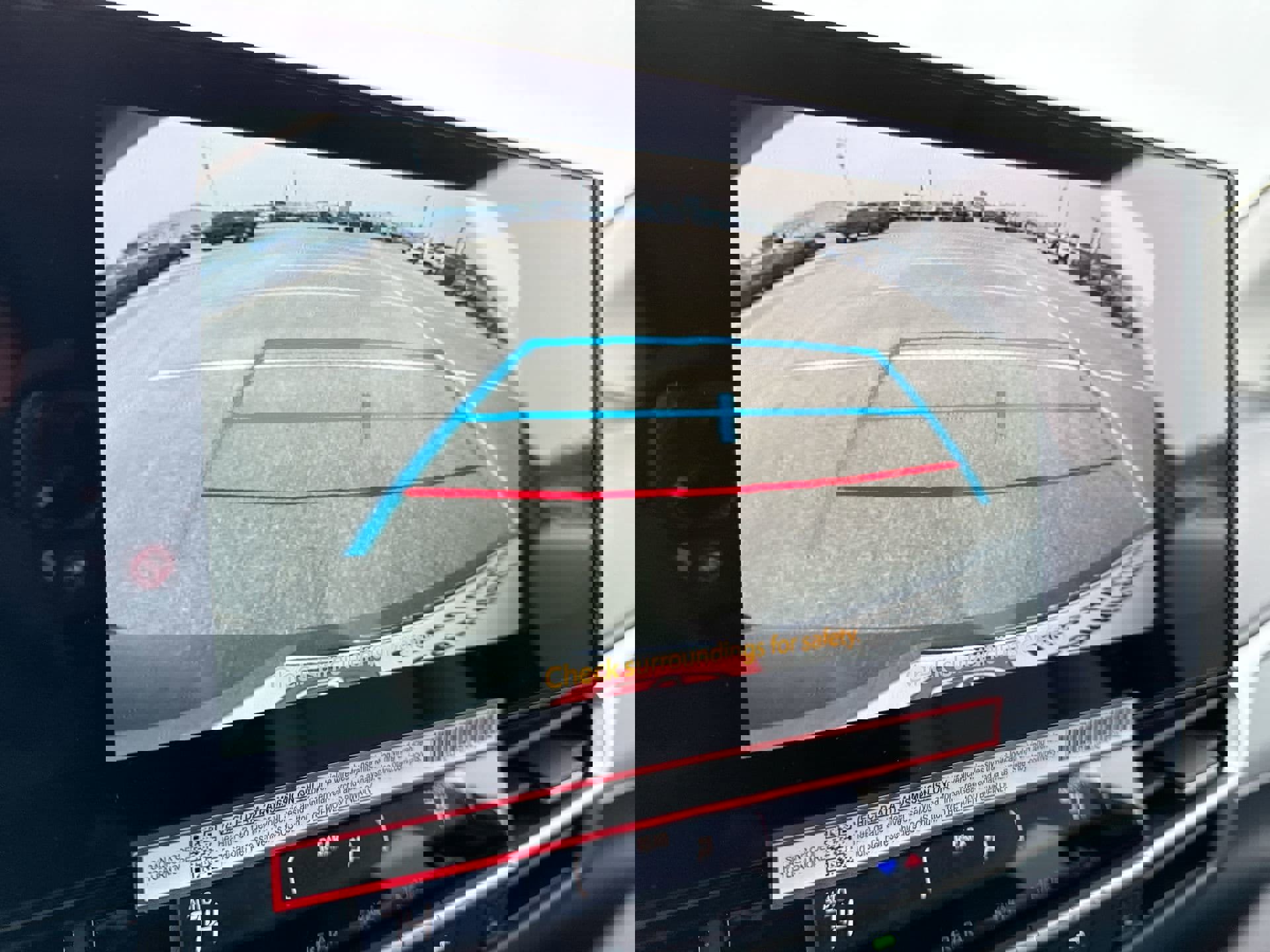 Certified 2025 Toyota Sienna XLE image 24